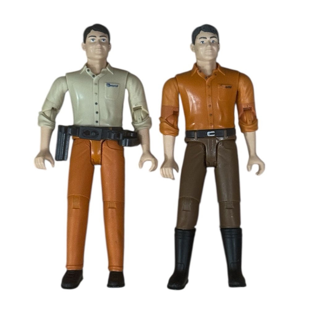 Bruder Bworld action figure set of 2 with Beige and Orange Outfits